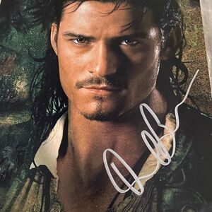 Pirates of the Caribbean Orlando Bloom autographed picture with COA